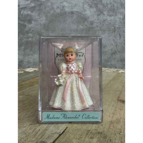 Hallmark Other - Hallmark Madame Alexander Tooth Fairy Miniature Figurine 2001 Julie Forsyth 1999